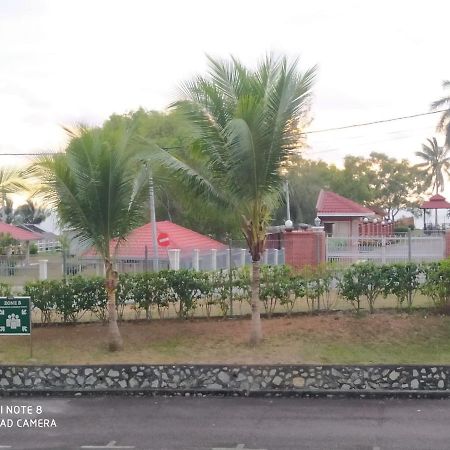 Pd Laguna Homestay Red Port Dickson Exteriör bild