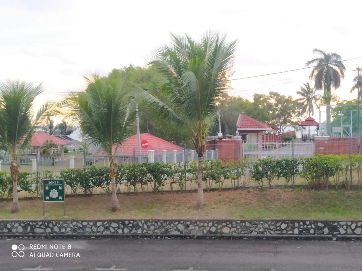 Pd Laguna Homestay Red Port Dickson Exteriör bild