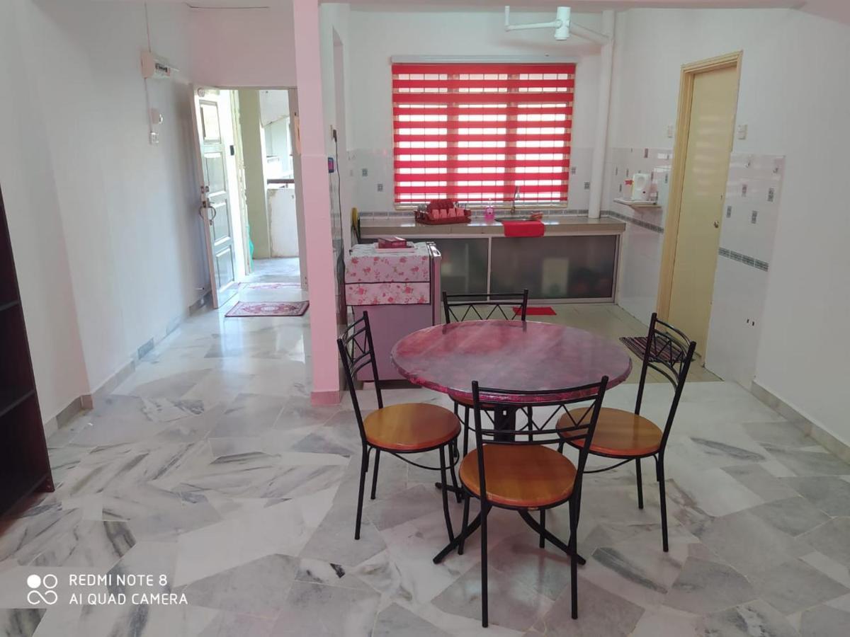 Pd Laguna Homestay Red Port Dickson Exteriör bild